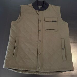 Men's Olive Vortex Quilted Vest size medium